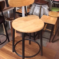 Bộ bàn ghế Cafe chân tựa sắt mặt gỗ 02