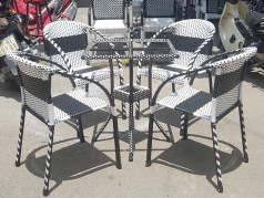 Bàn ghế sân vườn thanh lý cần tuân theo nguyên tắc nào khi mua? Bàn ghế sân vườn thanh lý cần tuân theo nguyên tắc nào khi mua?