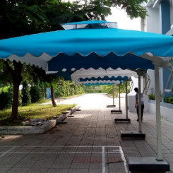 Ô cafe lệch tâm vuông 3m có rủ Ô cafe lệch tâm vuông 3m có rủ