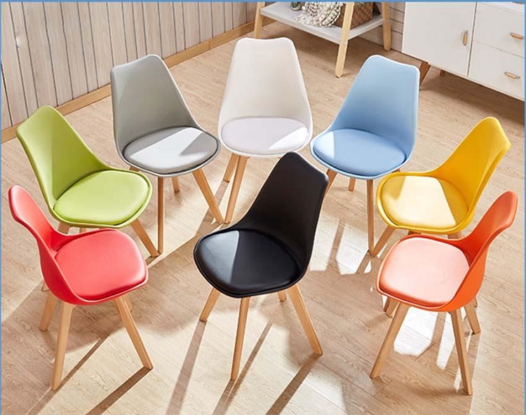 Điểm danh 3 mẫu bàn ghế cafe màu sắc “Siêu Hot” hiện nay